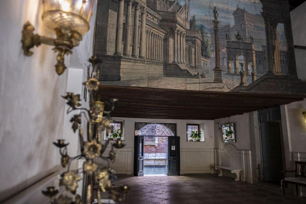 Aparthotel Palazzo Contarini Della Porta Di Ferro Venedig Exterior foto