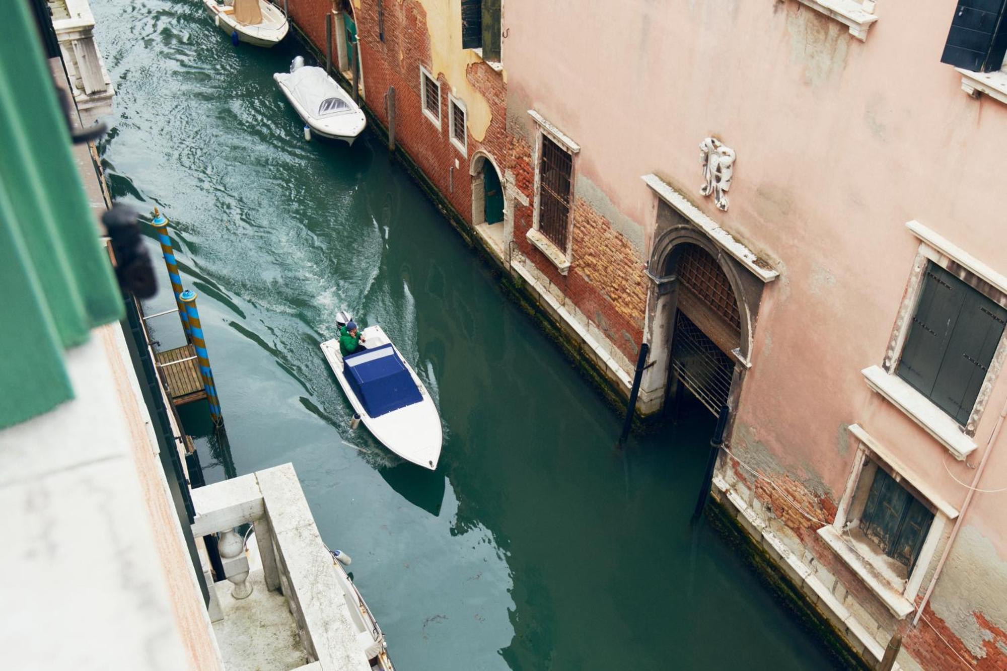 Aparthotel Palazzo Contarini Della Porta Di Ferro Venedig Exterior foto