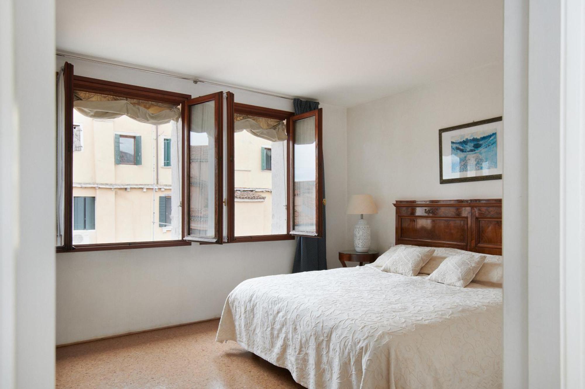 Aparthotel Palazzo Contarini Della Porta Di Ferro Venedig Exterior foto