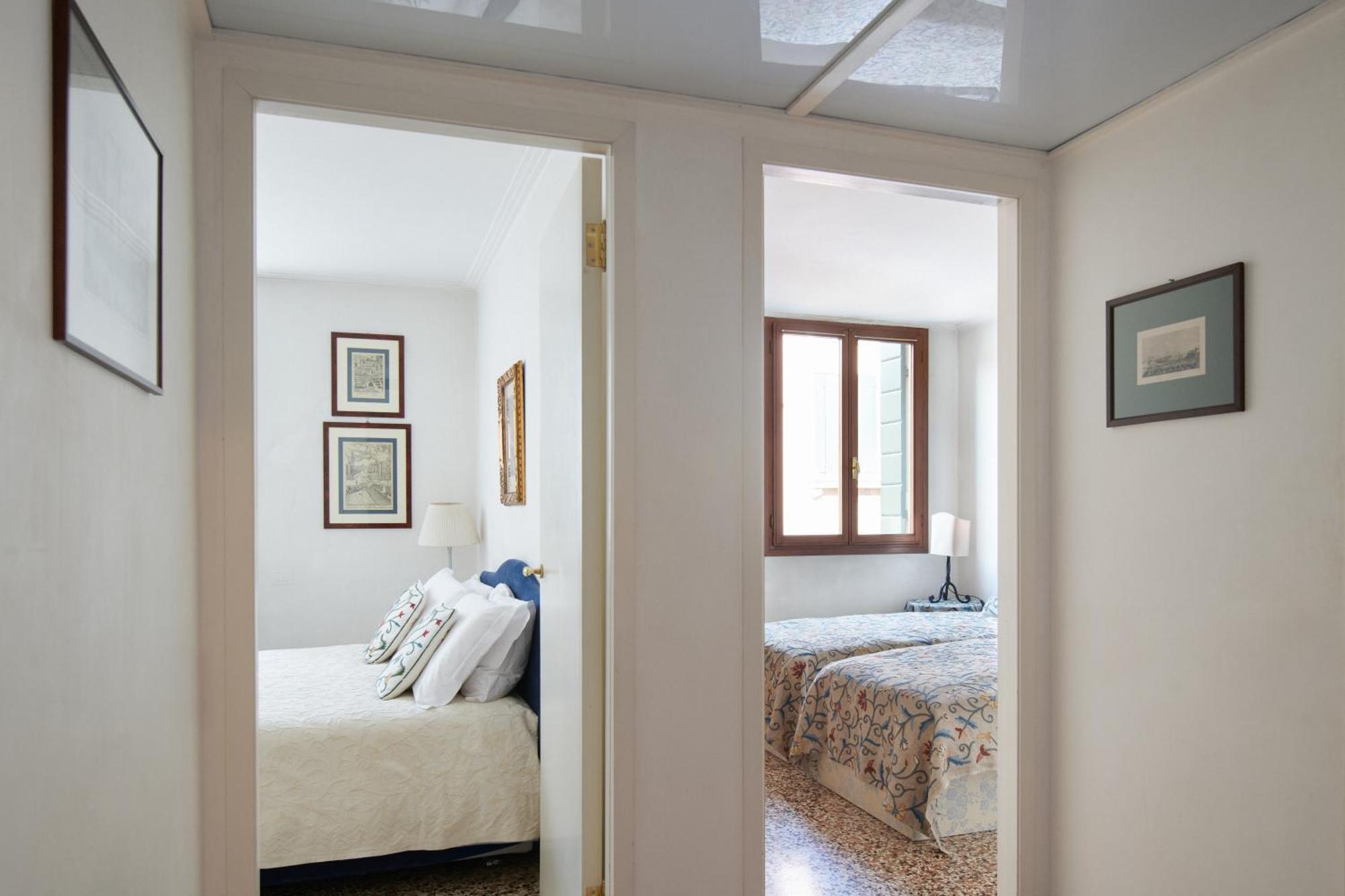 Aparthotel Palazzo Contarini Della Porta Di Ferro Venedig Exterior foto
